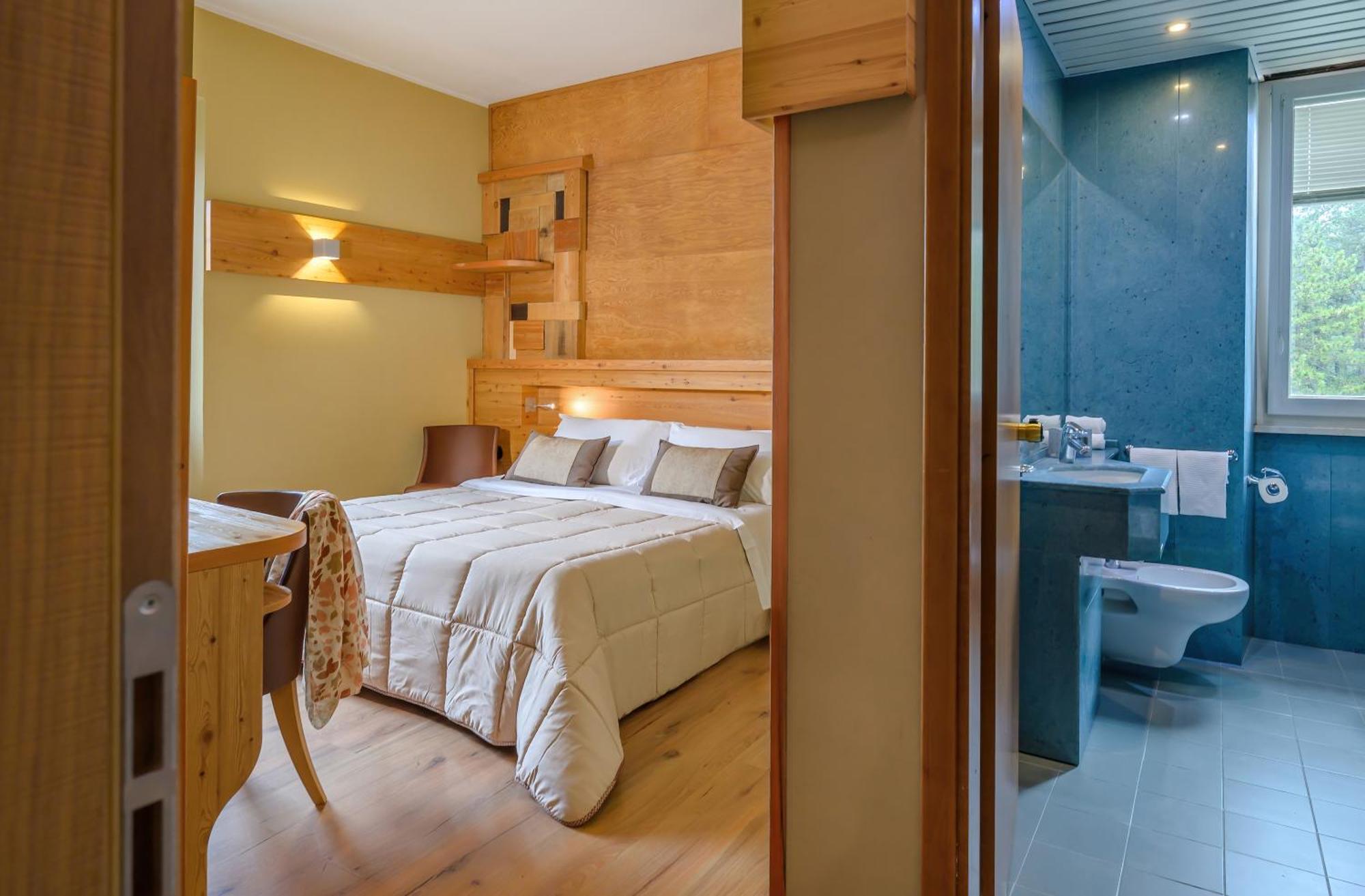Ovindoli Park Hotel & Spa エクステリア 写真