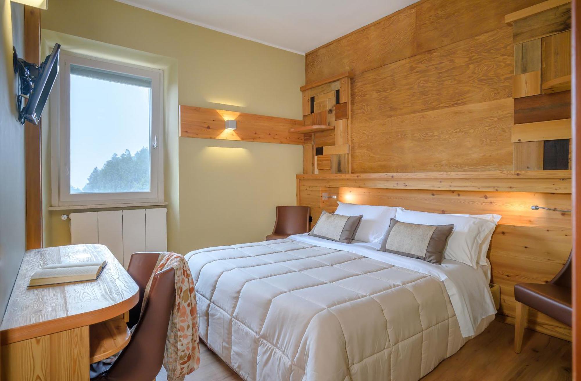 Ovindoli Park Hotel & Spa エクステリア 写真