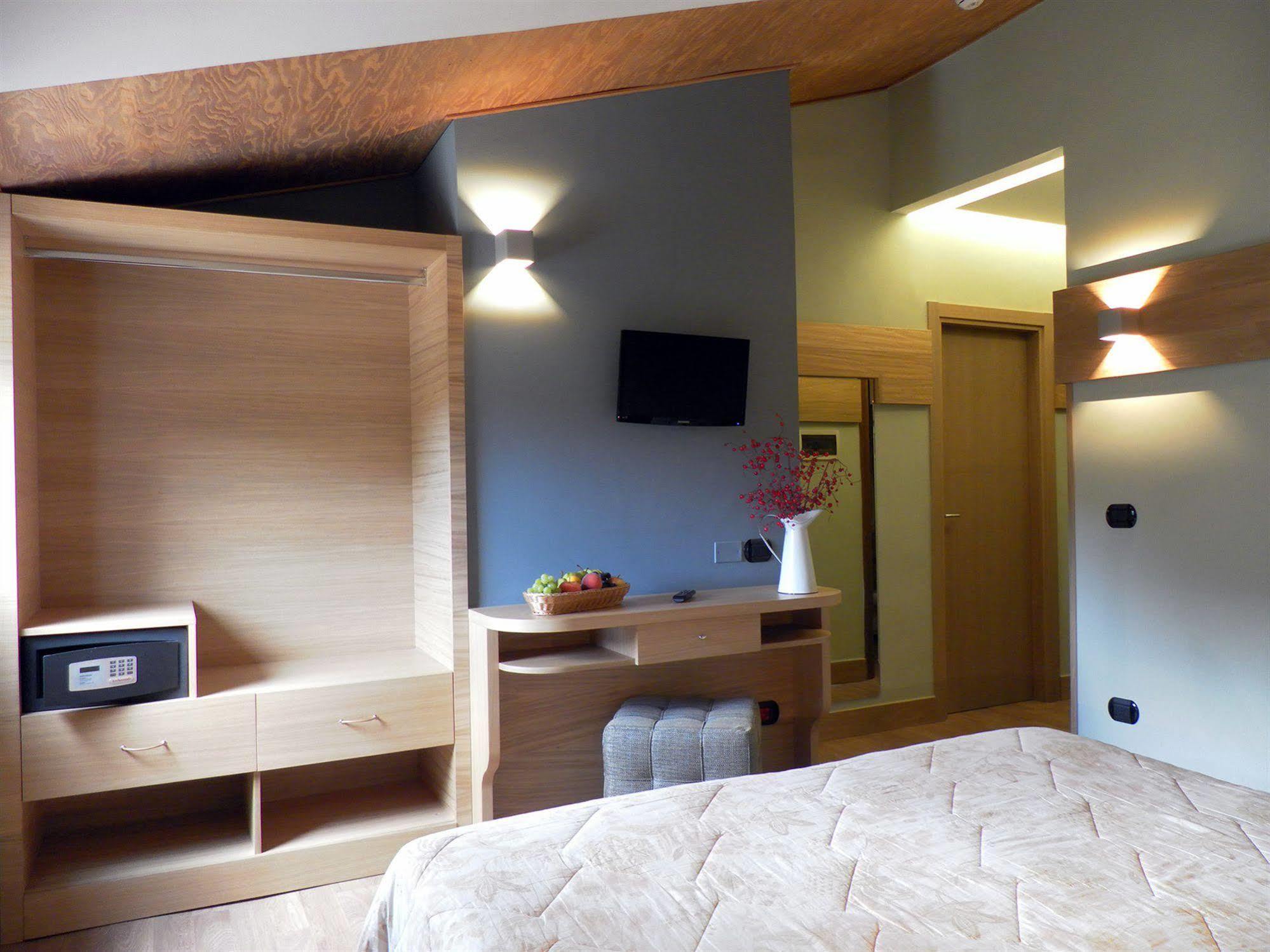 Ovindoli Park Hotel & Spa エクステリア 写真