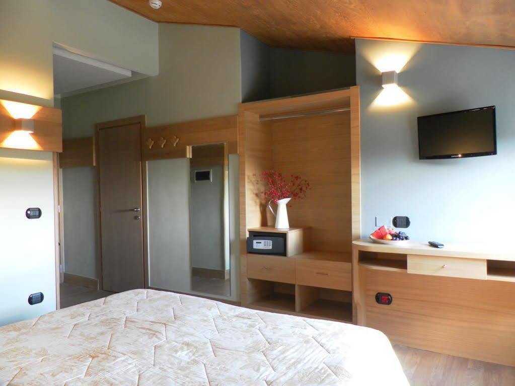 Ovindoli Park Hotel & Spa エクステリア 写真
